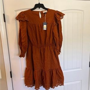 Universal thread dress! NWT! Size large!